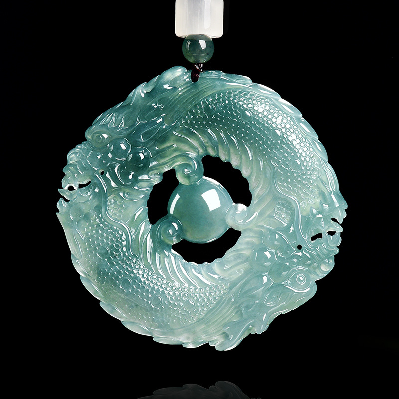Jewelry & Watches Ltd - Colar com Pingente de Jade Natural