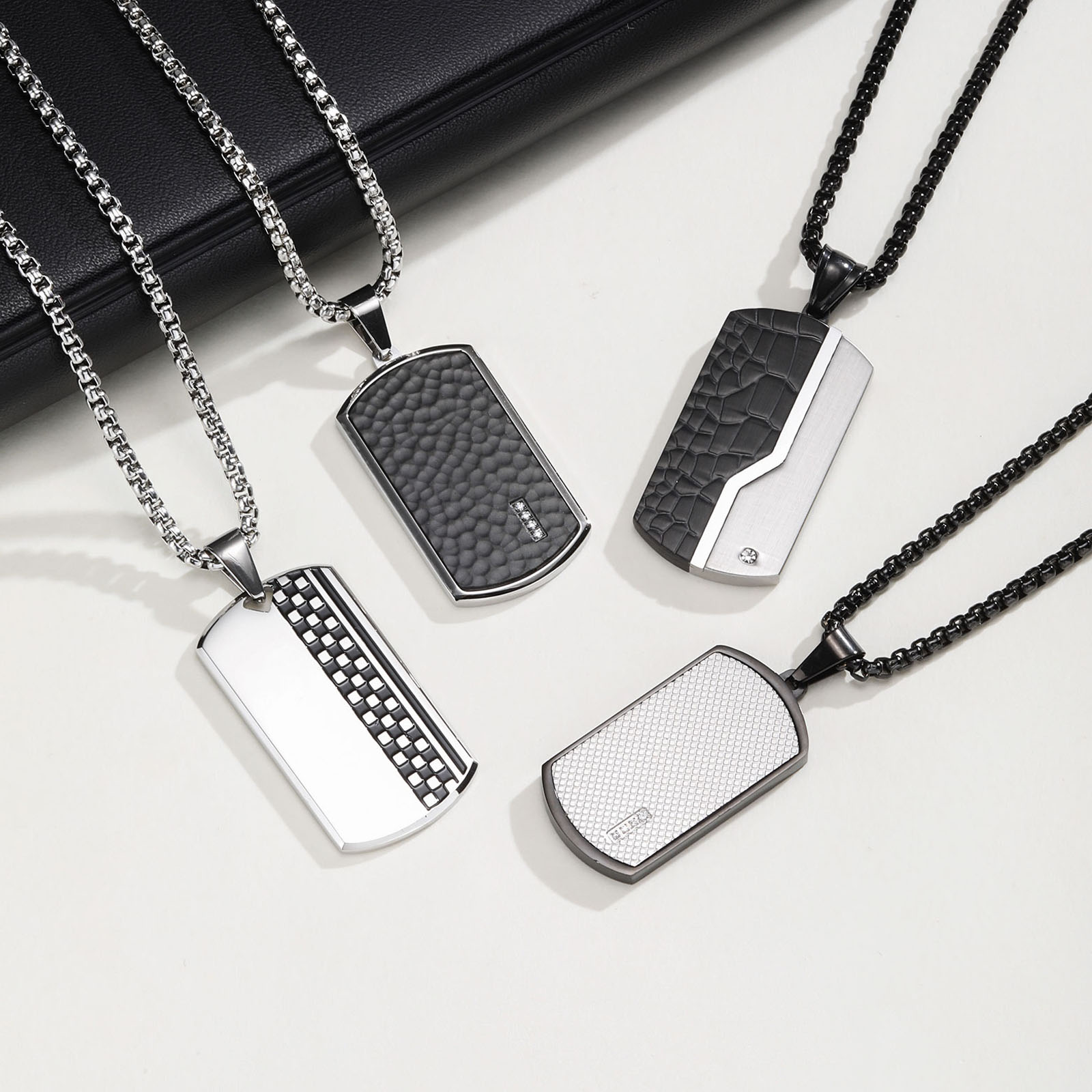 Colar Masculino Estiloso, Cola - Mens Dog Tag Necklace avaliação e preço