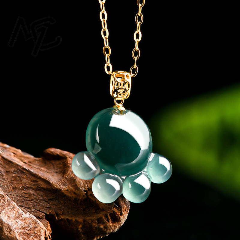 Colar com Pingente de Jade Nat - Jewelry & Watches Ltd avaliação e preço